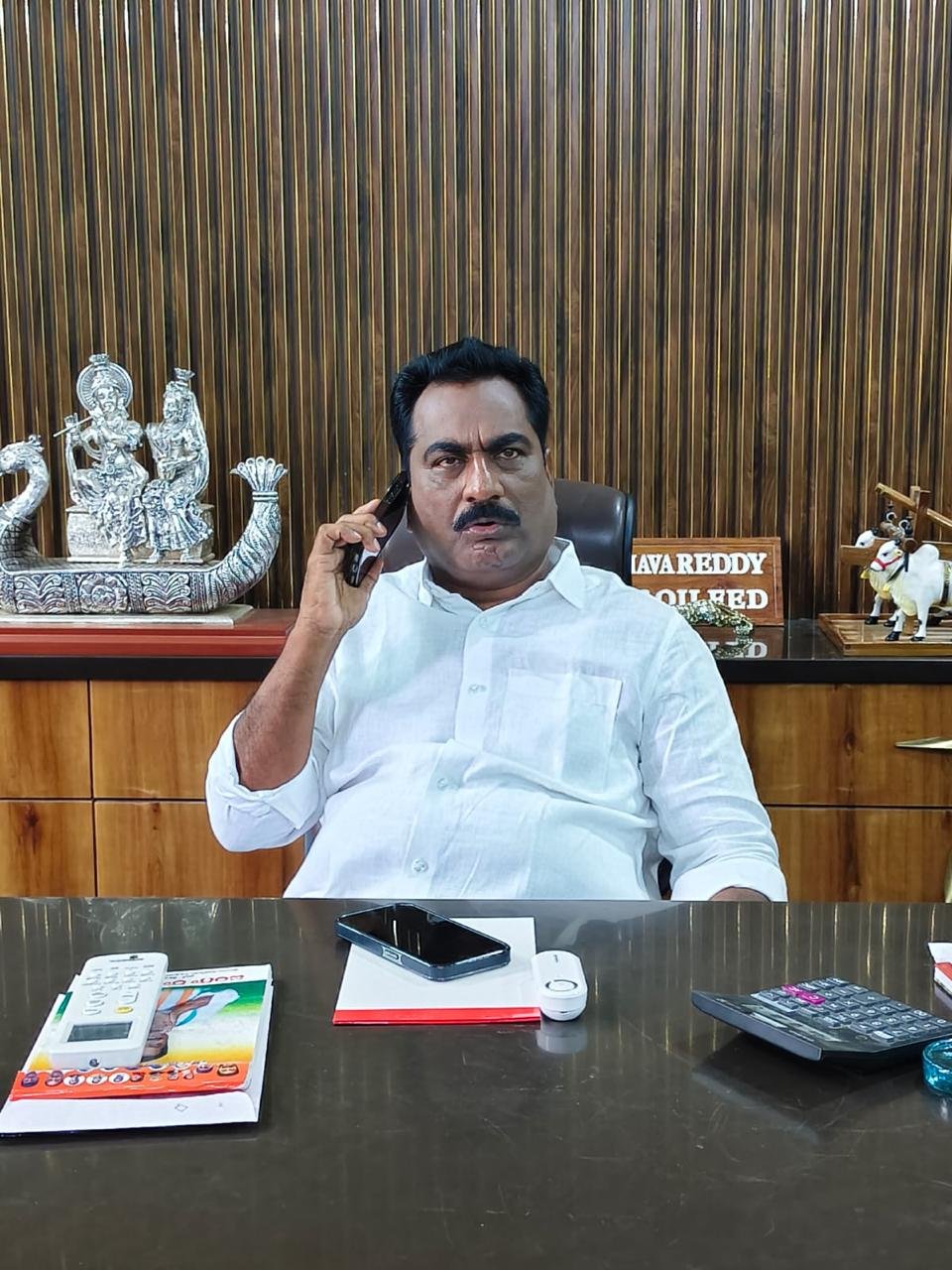 ప్రశ్నించే గొంతుకగా.. ప్రజల పక్షాన జంగా - Additional Image