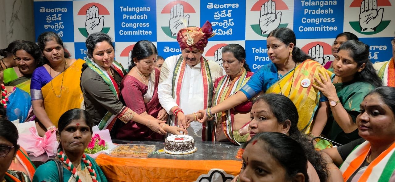 మహేష్ కుమార్ గౌడ్‌కు ఎర్రబెల్లి స్వర్ణ శుభాకాంక్షలు - Additional Image