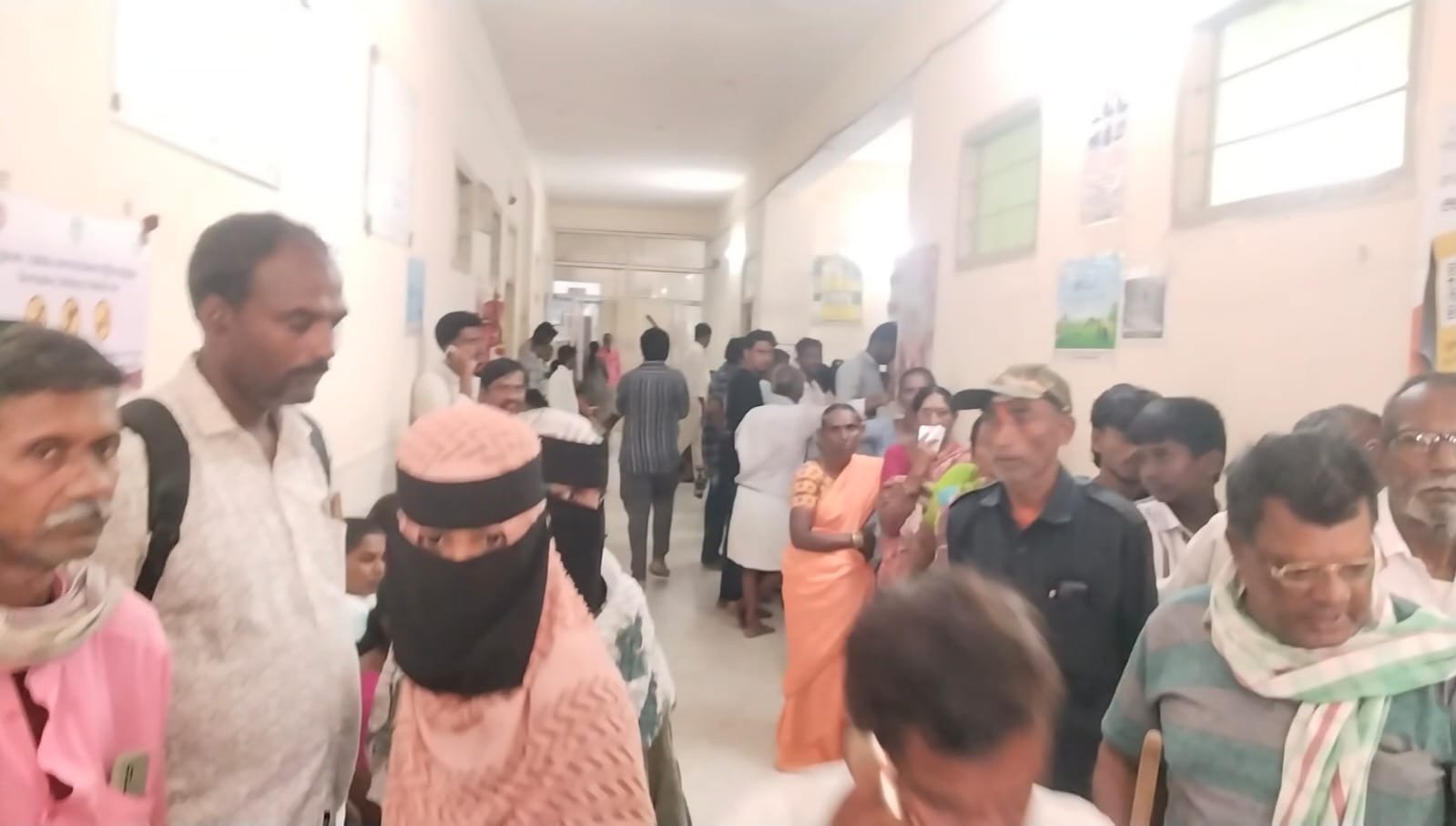 జ్వరం వస్తే.. ముందు నంబరా? వైద్యమా?! - Additional Image